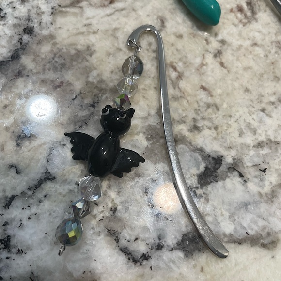 Small Metal Beaded Bat Bookmark - Picture 3 of 3